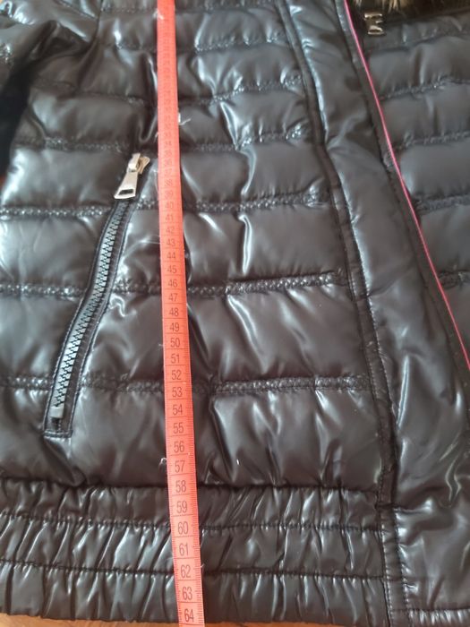 Зимова куртка розмір М