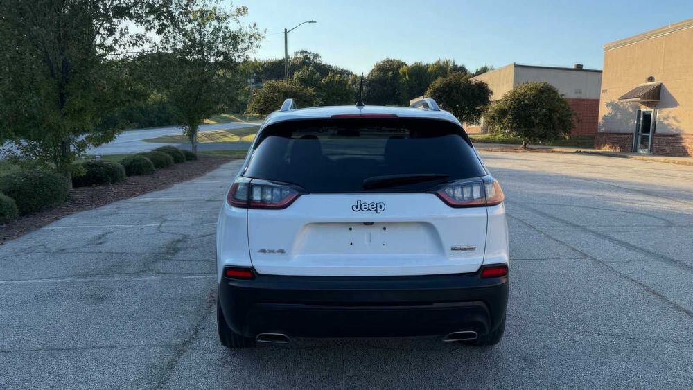 Jeep Cherokee Latitude Plus      2019