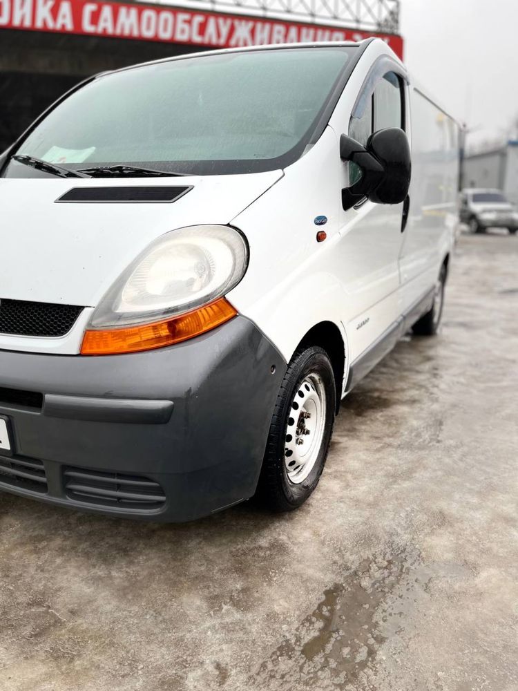 Продам Renault Trafik 1.9