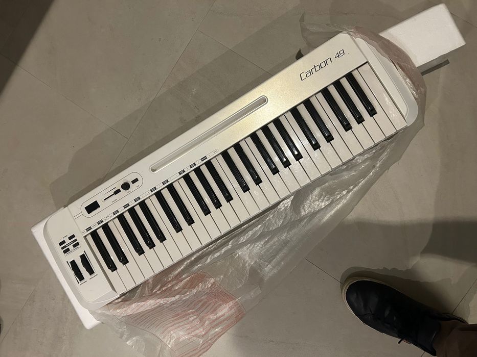 Teclado Midi Samson - 49 teclas como Novo com Caixa