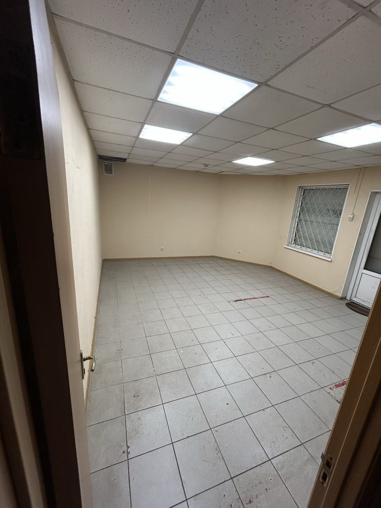 Оренда приміщення 30кв.м зупинка ТРЦ Простор