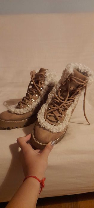 Botas de pêlo tipo UGG