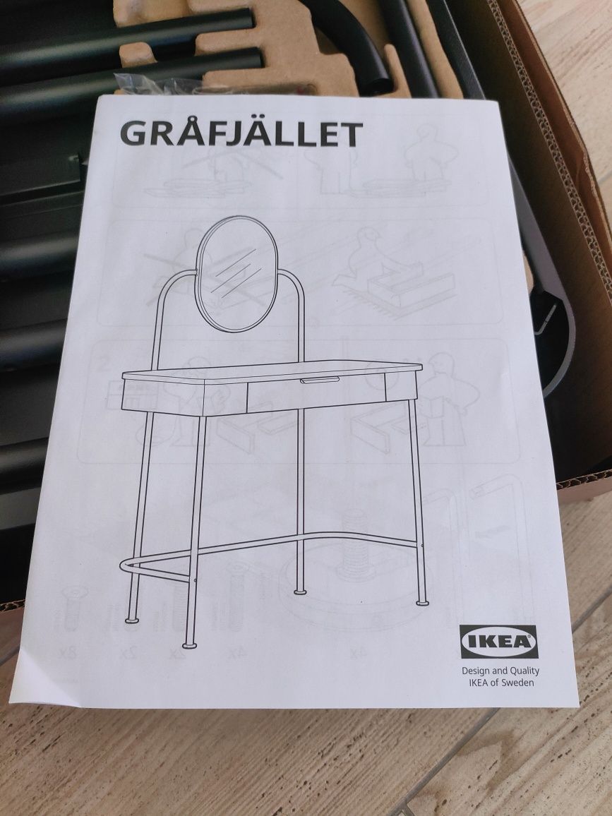Toaletka GRAFJALLET IKEA ( pęknięte lustro)