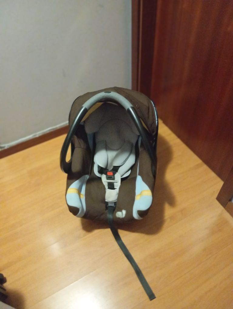 Vendo ovinho transporte bebé