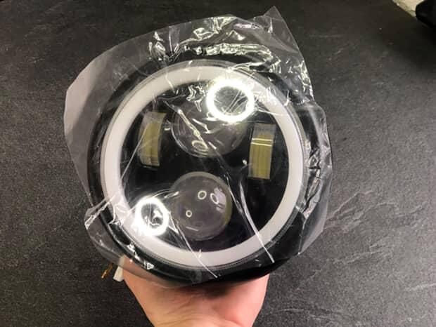 Led фара на Альфу, дельту в металевому корпусі