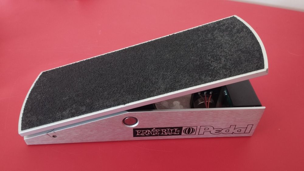 Earnie Ball Volume Pedal 6166