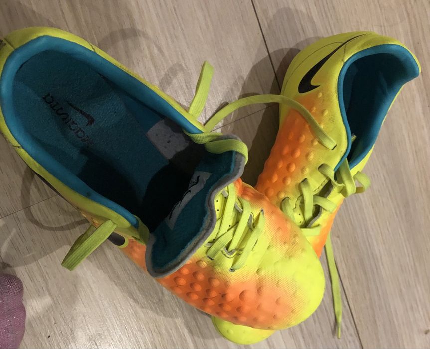 Nike korki Magista 36