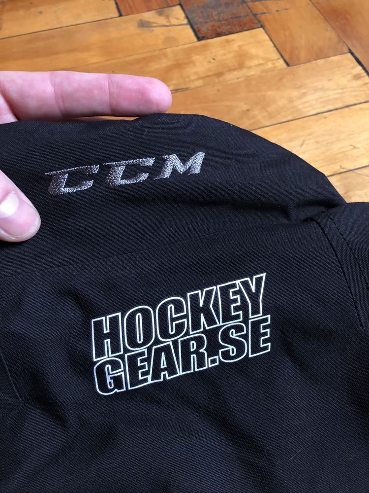 Бомбезная зимняя мужская куртка CCM Hockey Gear оригинал
