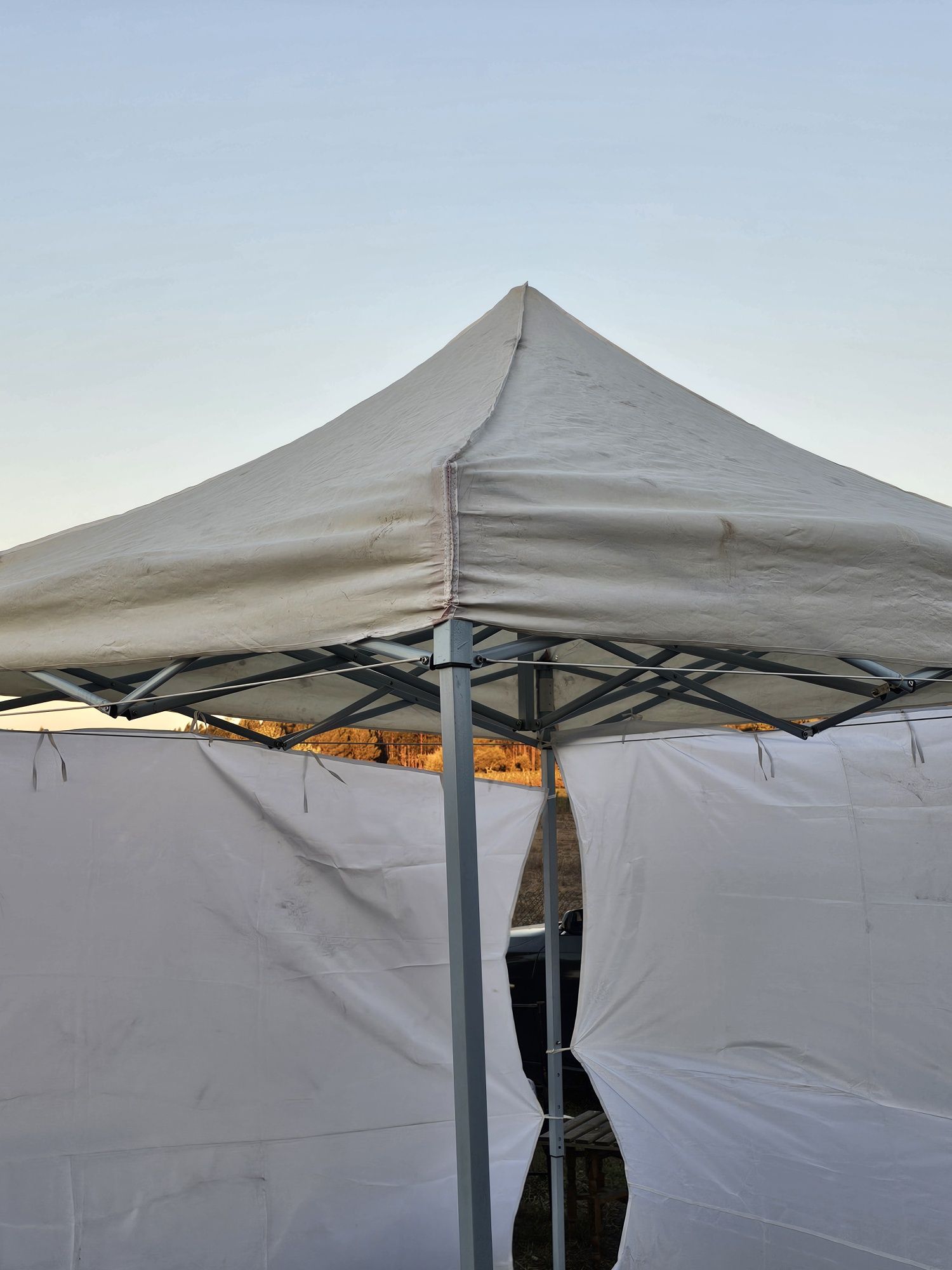 Tenda de Feira 2x2 ou pergola Jardim