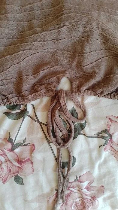 Продам кофтинку PLT , Prettylittlething.