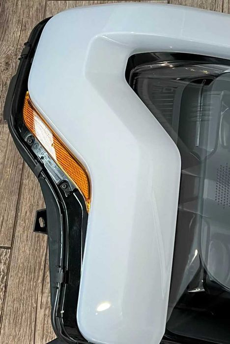 Фара фонарь ford f150 f-150 lightning nl3z13009p nl3z13009n