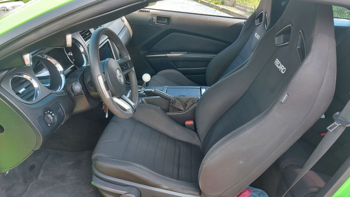 Mustang 3.7 Doinwestowany Fotele RECARO itp