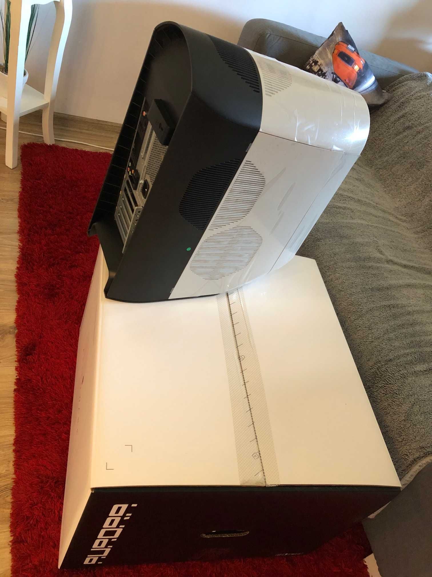 Komputer Dell Alienware Aurora R10 - Obudowa