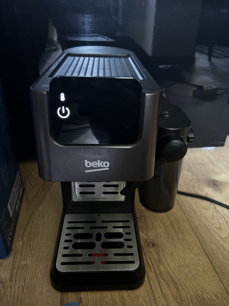 Expres Beko caffe experto kolbowy