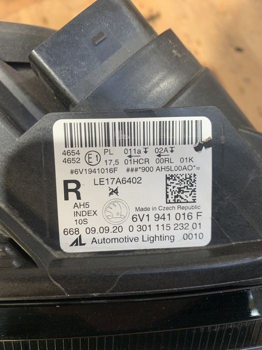 Skoda Fabia III 3 Lift lampa prawa przednia przód FULL LED Europa