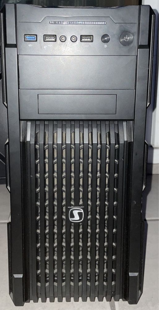 Komputer stacjonarny PC