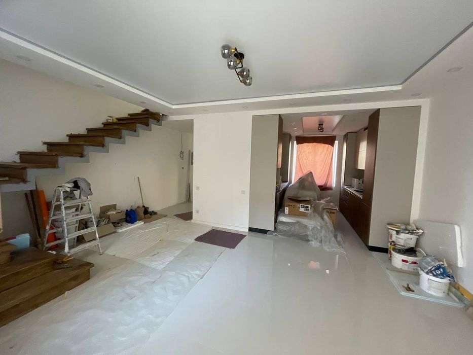 Продам гарний новий котедж в м.Мукачево