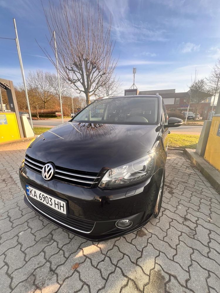 Volkswagen touran