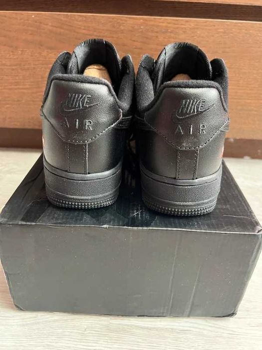 Buty Trampk Nike Air Force 1 Low Supreme Black R.38.5
