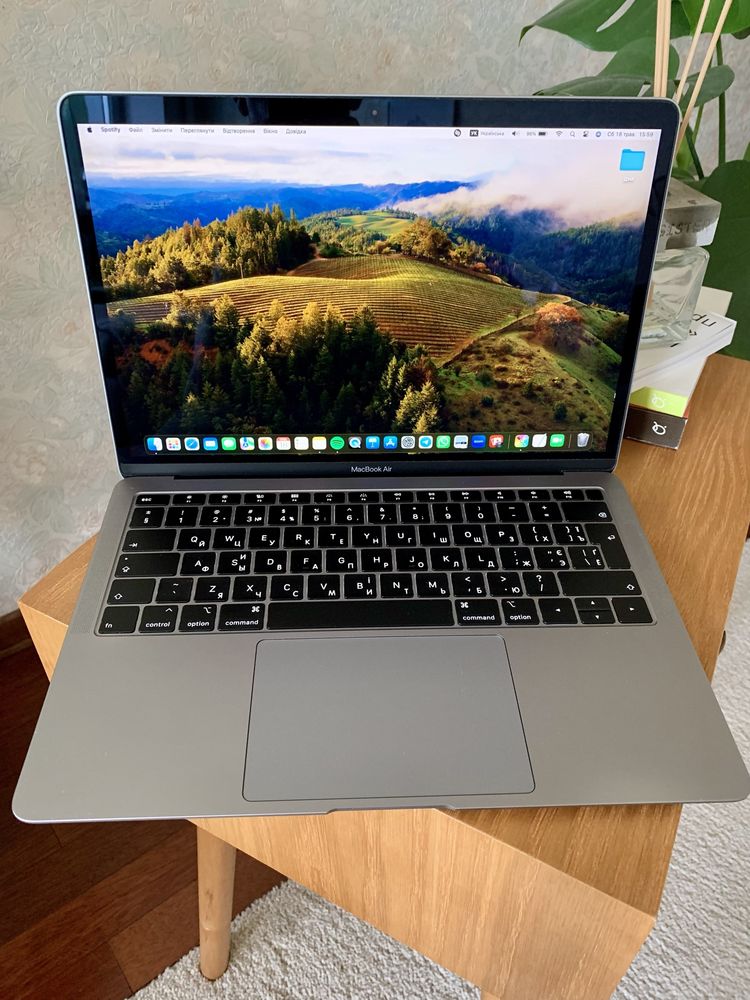 MacBook Air Retina 13-inch, 2019, 8Gb (ідеальний стан)