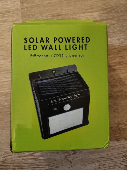 Lampa solarna z sensorem
