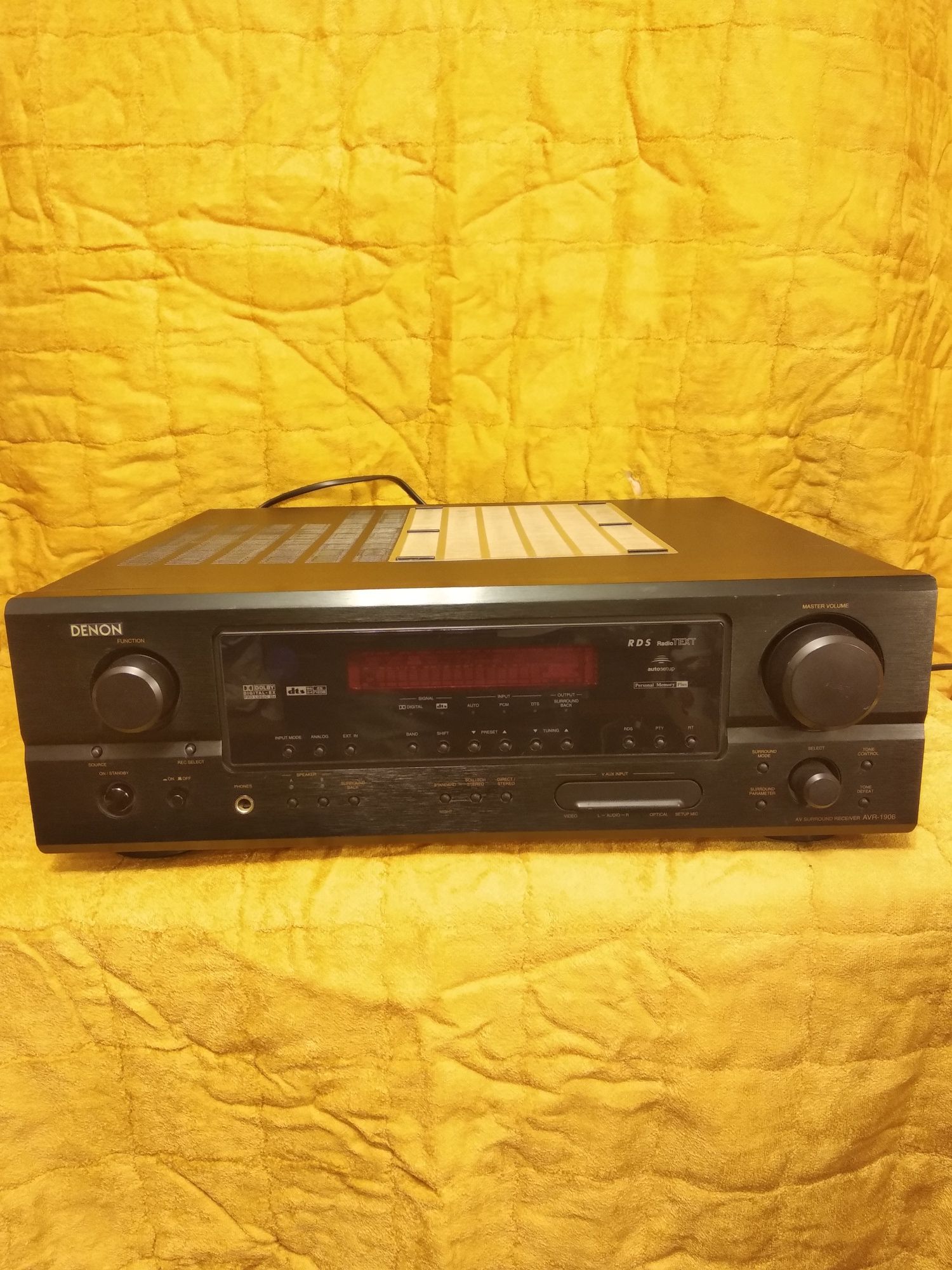 Amplituner 7.1 Denon AVR-1906