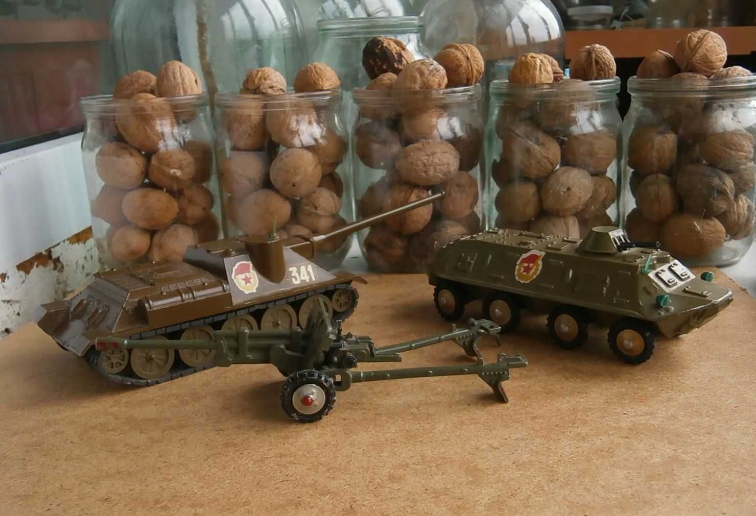 Модель СССР 1:43 УАЗ Москвич САУ Зил ГАЗ Камаз БТР Зис Toyota Mercedes