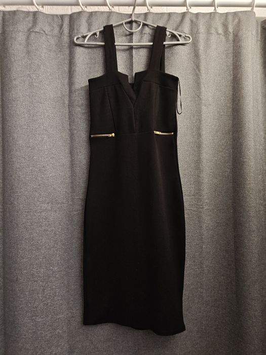 Чорний сарафан з золотими блискавками, розмір S