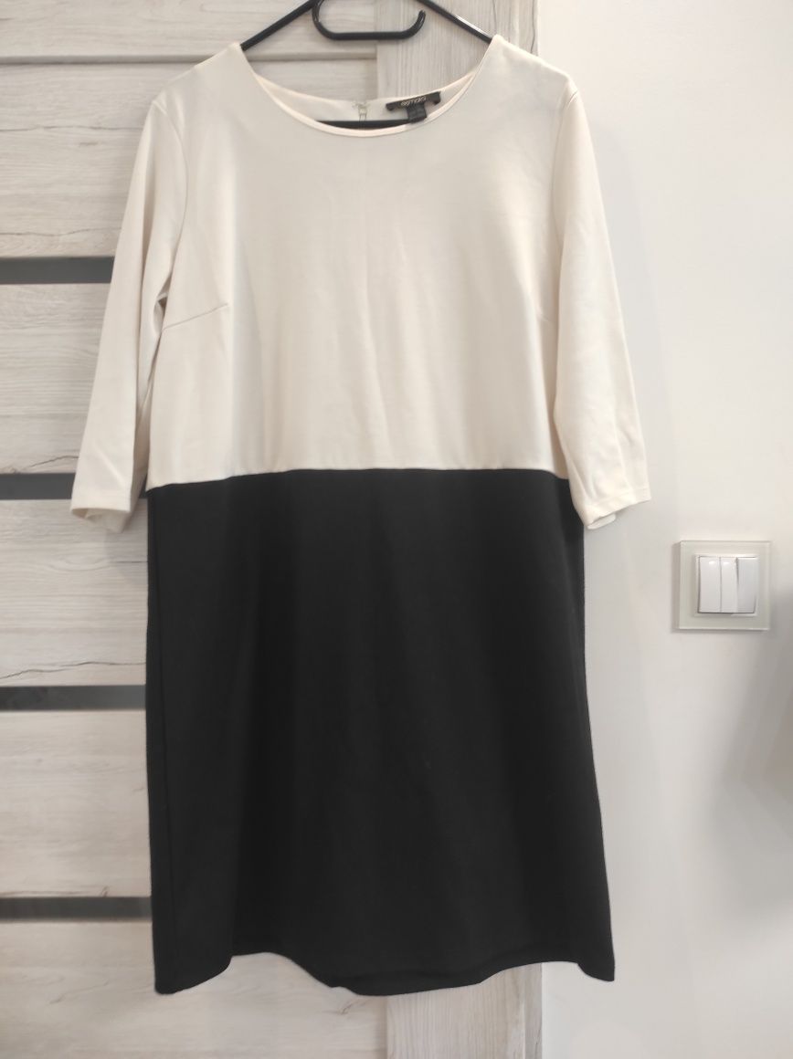 Sukienka szerokość w pasie 104 cm