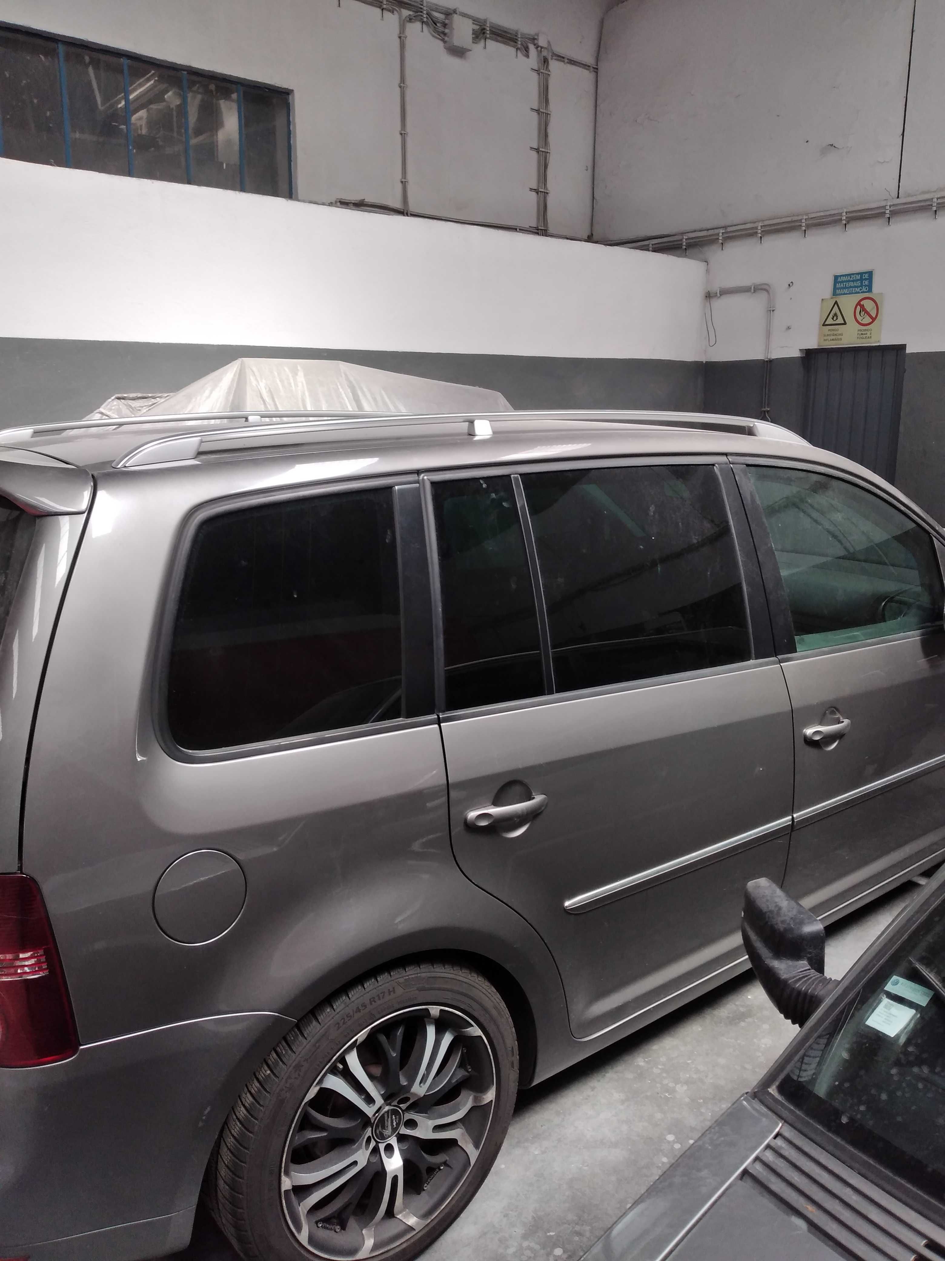 vw touran para peças