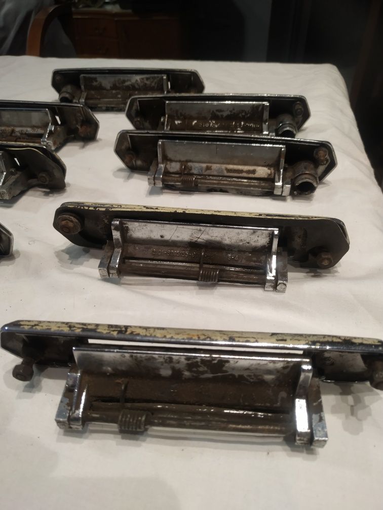 Klamki drzwi Fiat 125p 9 sztuk