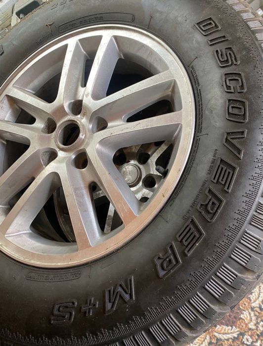 Комплект колес 255/70 R18 Зима Jeep, Dodje, Chevrolet