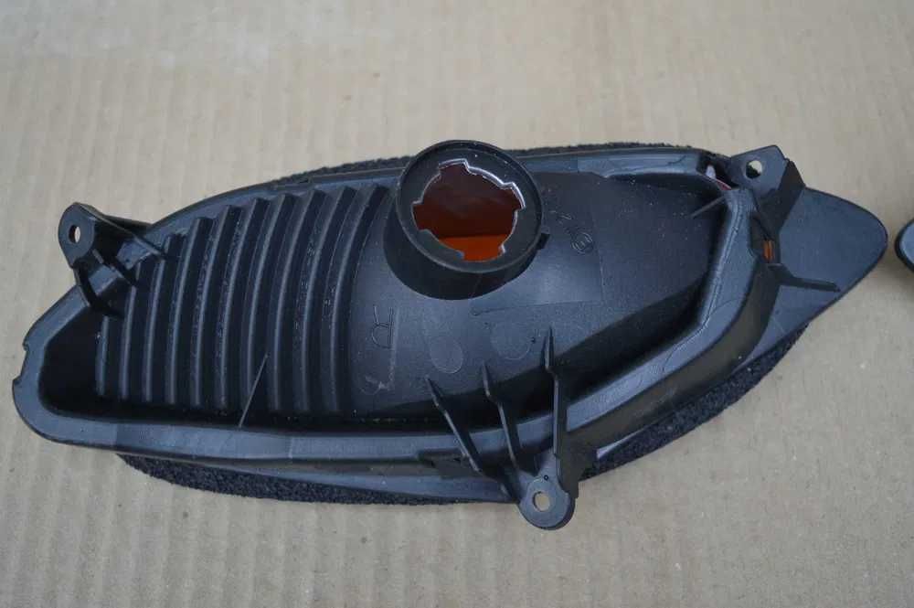 Honda ST 1300 PanEuropean kierunkowskaz KIERUNKOWSKAZY oryginalne NOWE