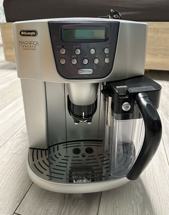 Кавомашина Delonghi Magnifica Pronto Cappuccino