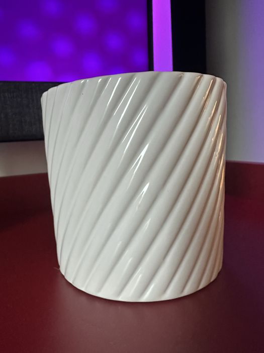 Doniczka ceramiczna sr.13 cm - bardzo elegancka