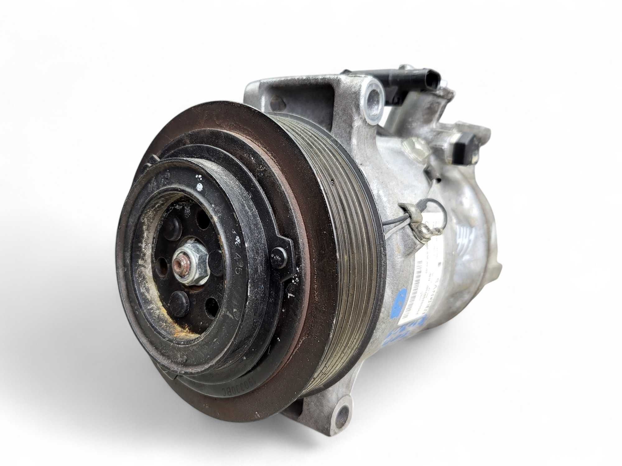 Компрессор кондиционера Mercedes W205 W206 W213 1.5 2.0 EQ Boost