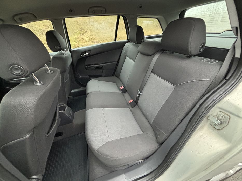 Opel Astra H 2007 1,6 бензин