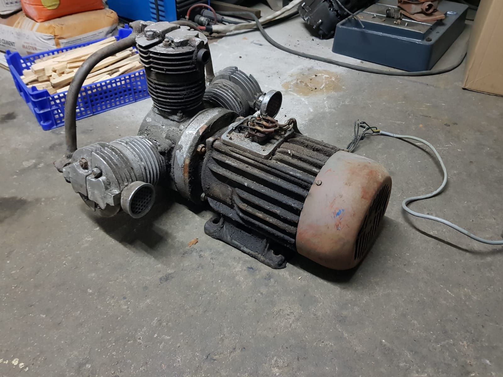Sprzedam silnik 2,2 kw sprawny