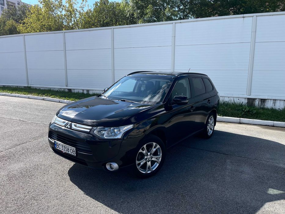 Mitsubishi Outlander 2013