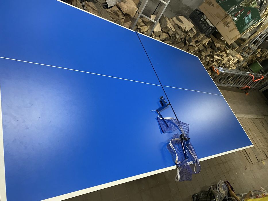 Тенісний стіл в ідеальному стані