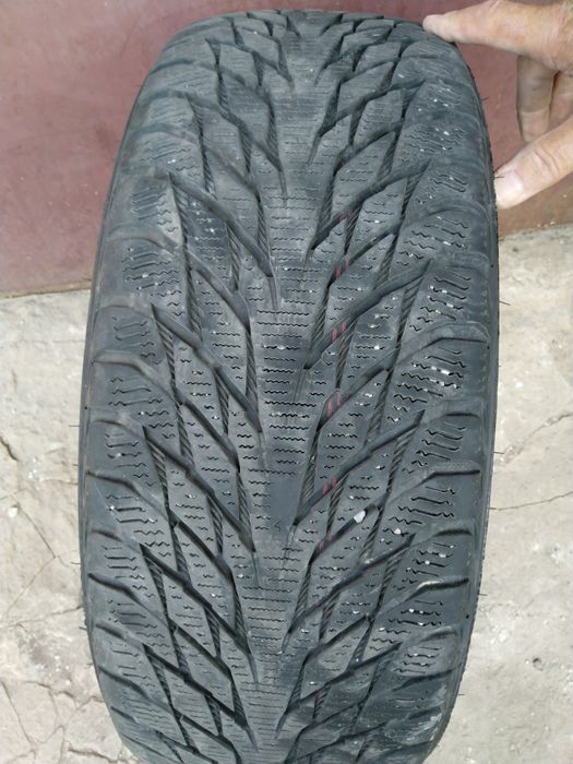 Продам автопокрышку Nokian. Hakkapeliitta R2.