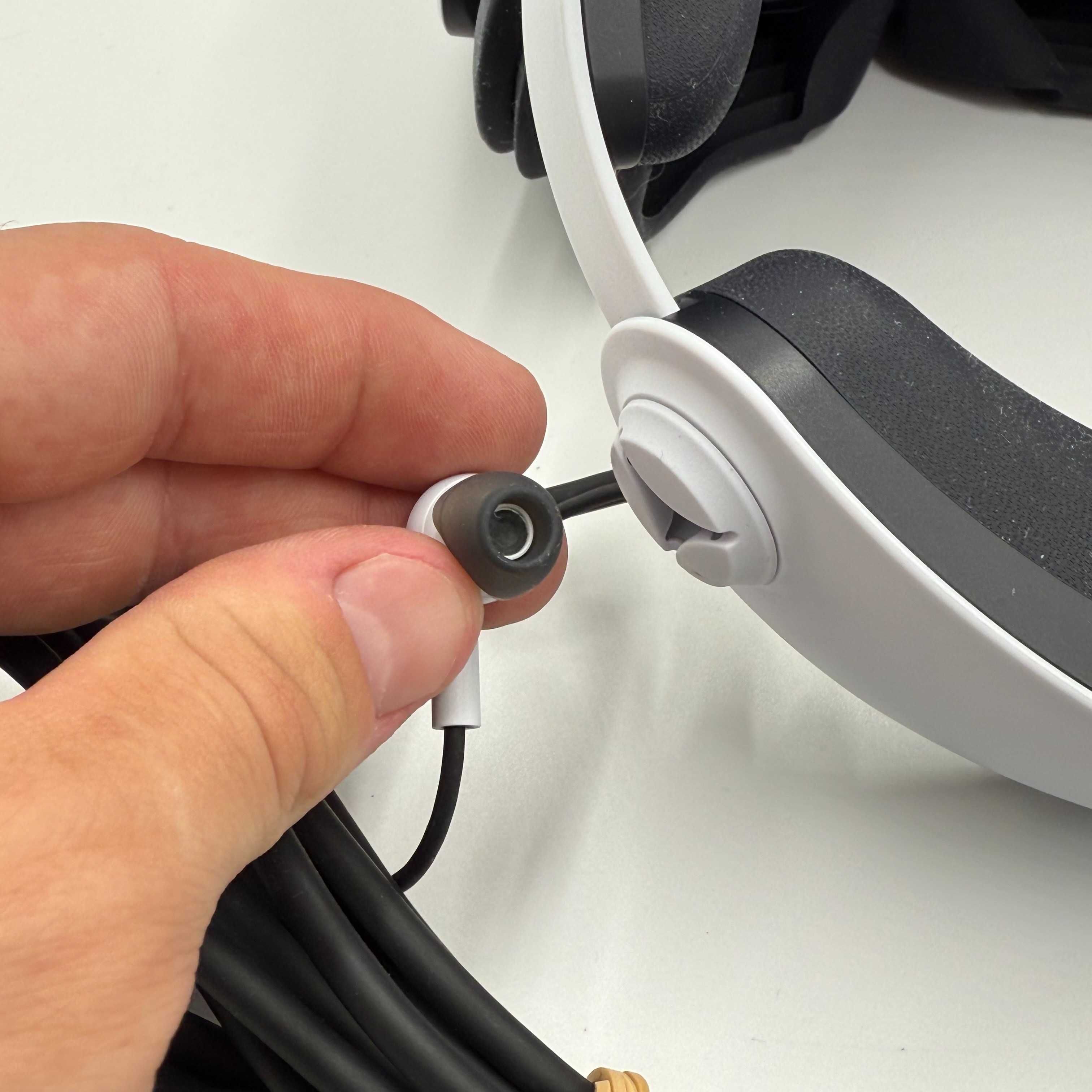 Gogle SONY PlayStation VR2 Sense z kontrolerami - ZADBANY KOMPLET!