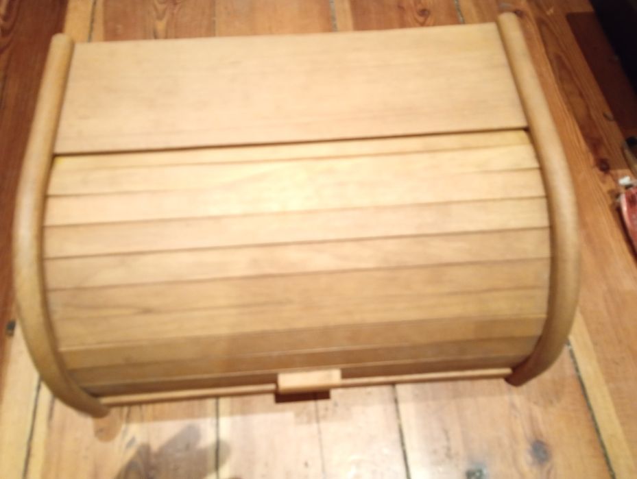 Pojemnik na chleb drewniany