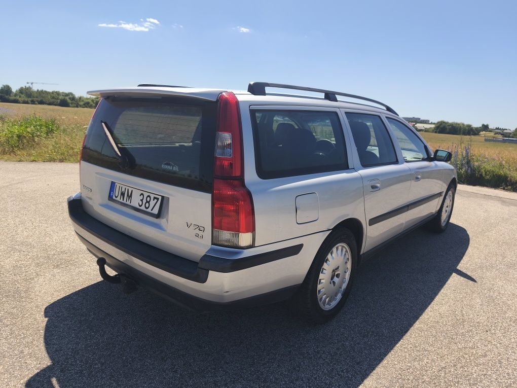 Volvo  V70 I 2.4