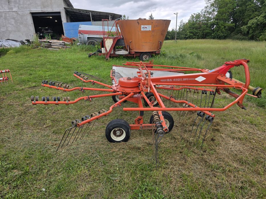 Zgrabiarka Kuhn GA 4101 GM