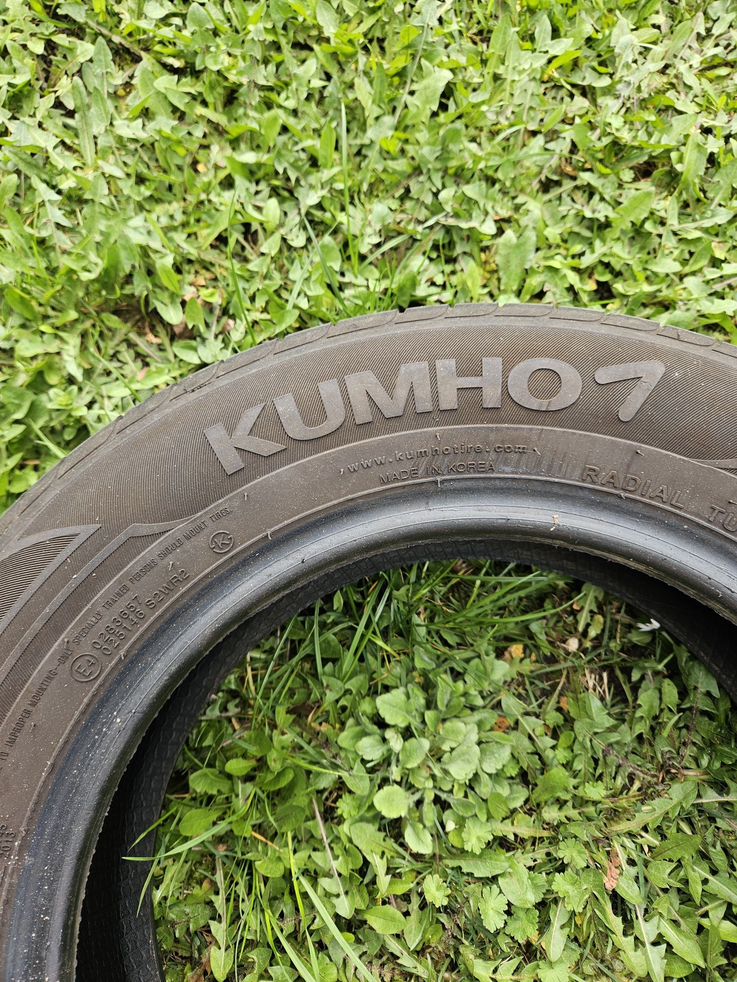 Opony Kumho ecowing es01