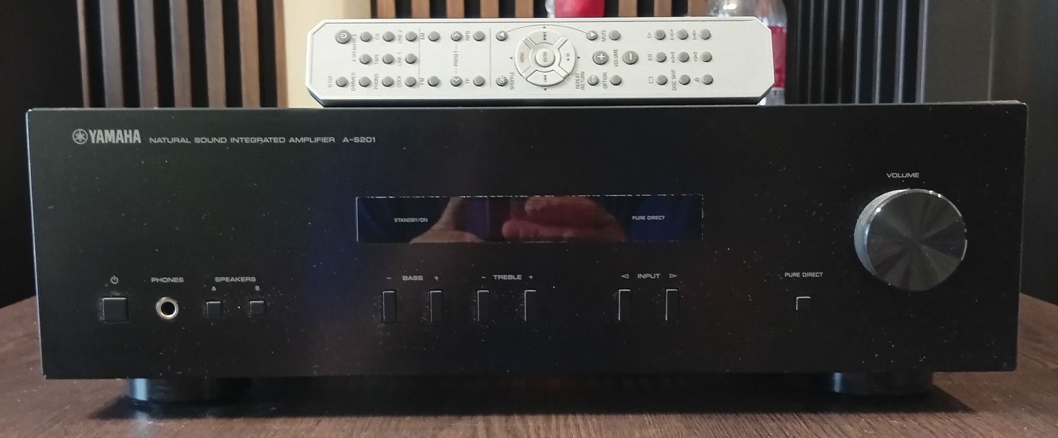 Wzmacniacz stereo Yamaha