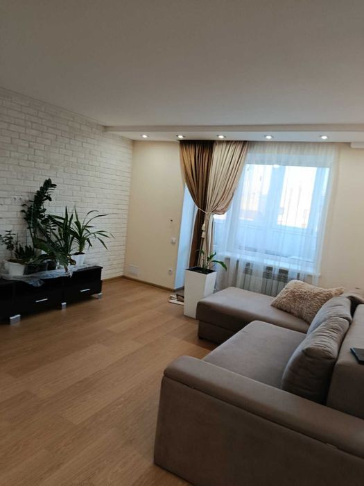 продам 3 к\к вул Образцова,дизайн,ремонт,меблі та техніка залишаються