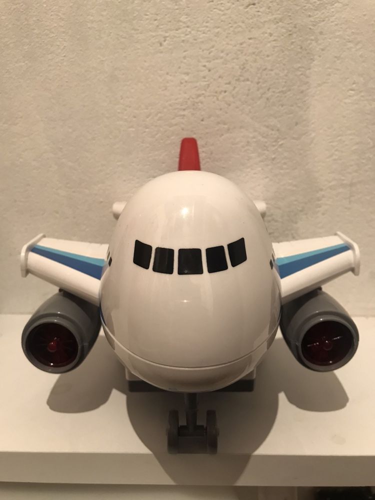Іграшка Літак