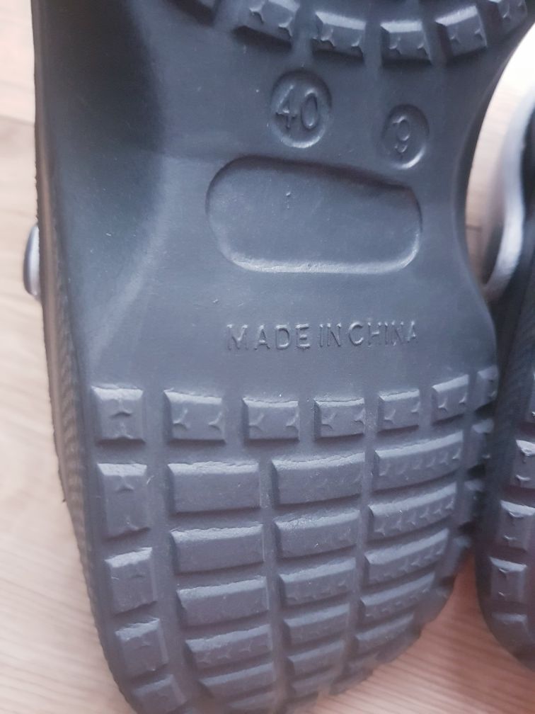 Nowe bez metki klapki medyczne marki Suecos rozmiar 40.